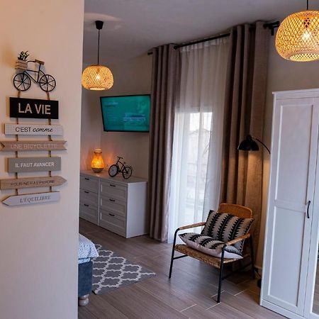 Reghin Guest House Экстерьер фото